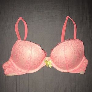 ✨ Victoria’s Secret Very Sexy Push-up Bra ✨